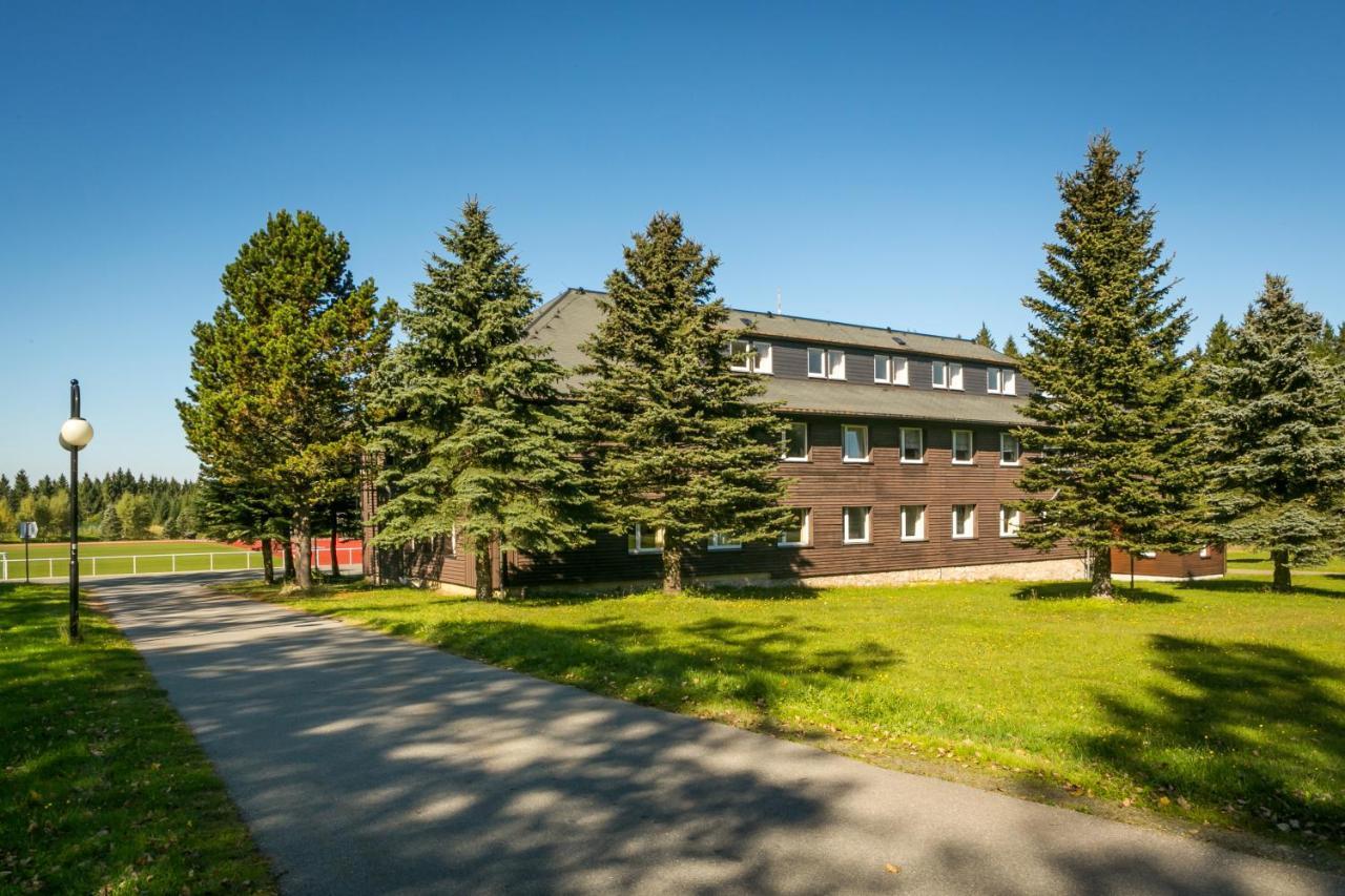 Hotel Sportpark Rabenberg Breitenbrunn  Zewnętrze zdjęcie